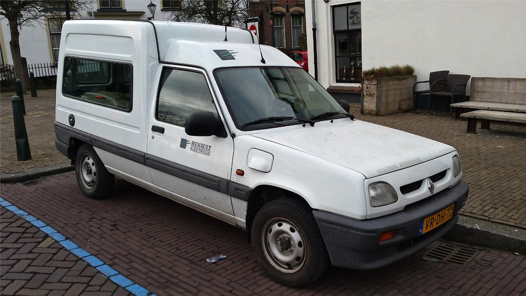 Lire la suite à propos de l’article Pourquoi choisir le Renault Express pour participer au Raid du Seigneur
